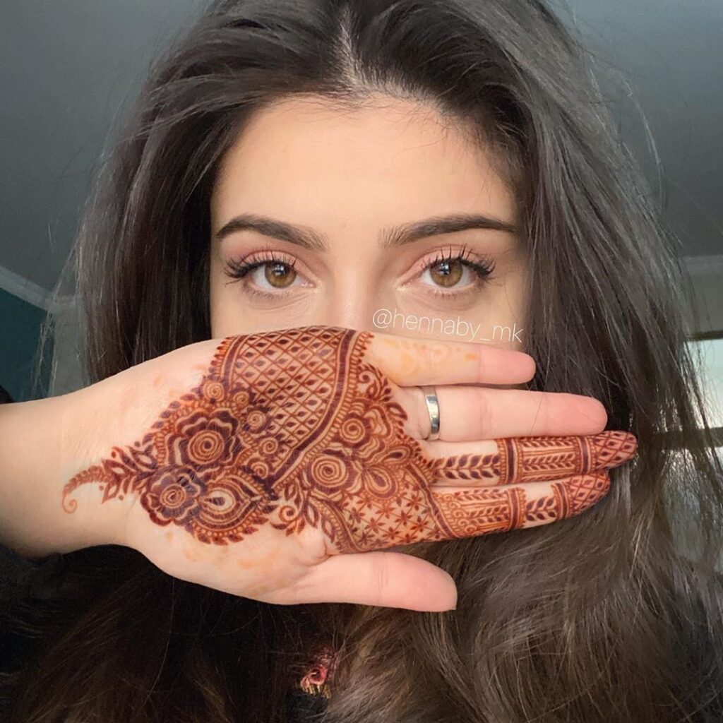 Simple Mehndi Design