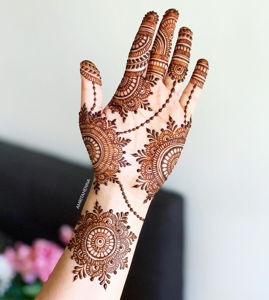 43 Simple Henna Designs That Are Easy to Draw - StayGlam
