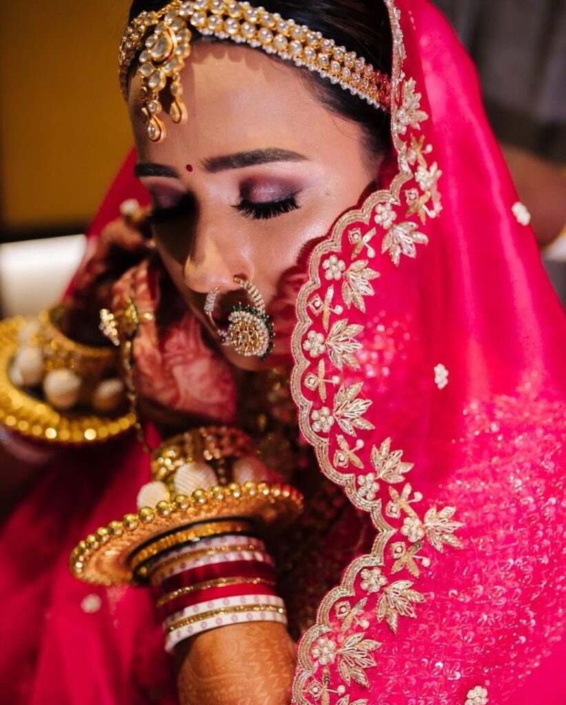 To Bring Out the Best of the Lehenga, It Is Very Important That Makeup Is  Done Right: 10 Makeup Ideas to Complement Your Lehenga (2020)
