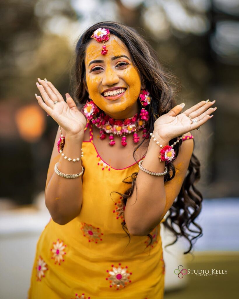 Simple haldi clearance dress for bride