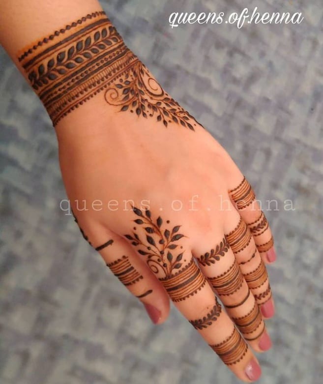 Stylish Finger Henna