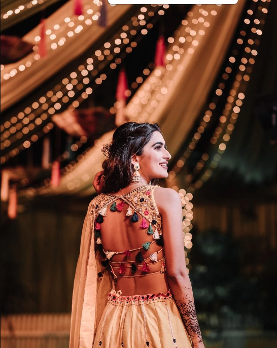 41 Sexy Backless Blouse Designs To Jazz Up Your Indian Outfit Wedbook