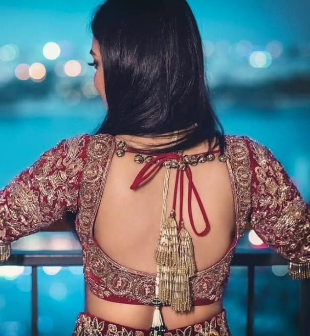 41 Sexy Backless Blouse Designs To Jazz Up Your Indian Outfit Wedbook 7953