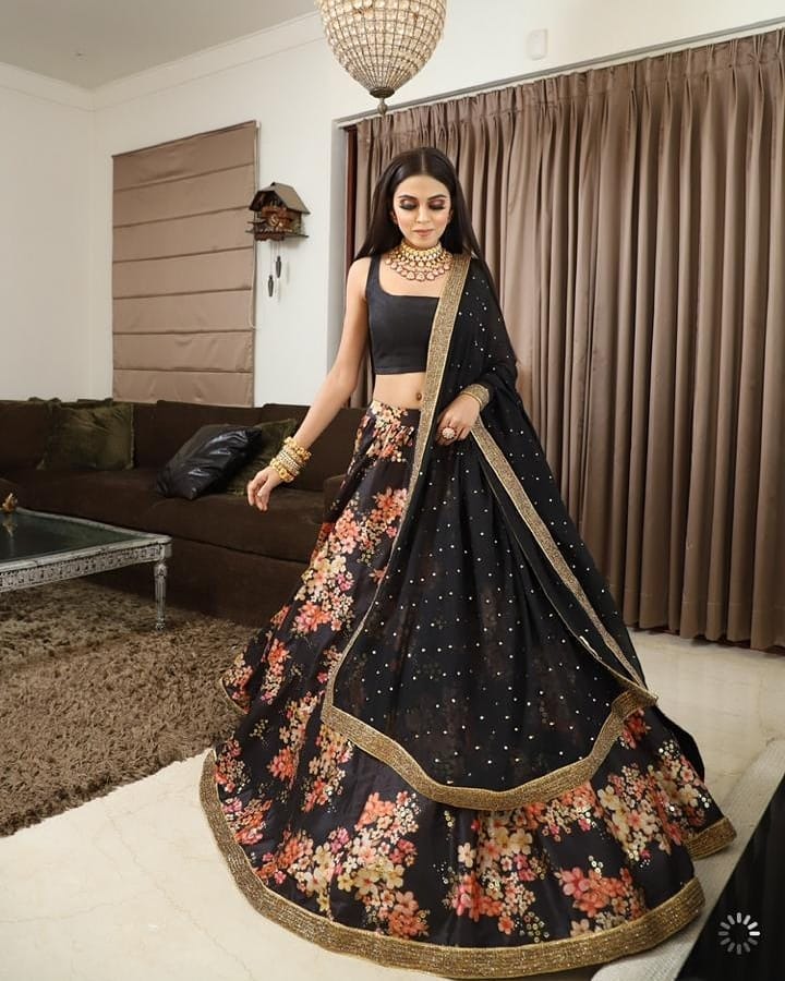 21 Different Lehenga Dupatta Draping Style For All Occassions Wedbook 