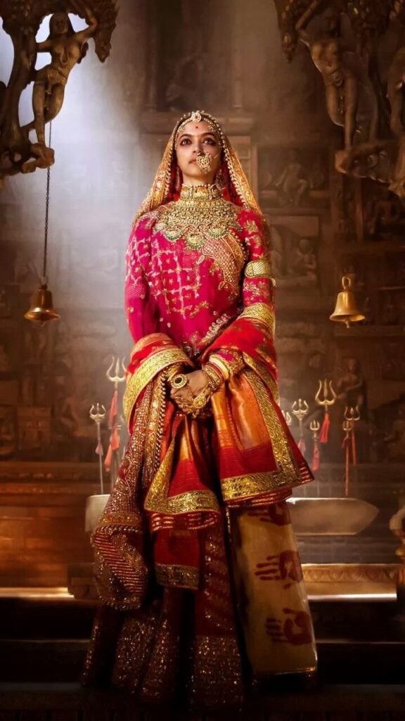 Deepika Padukone Padmavati Outfits