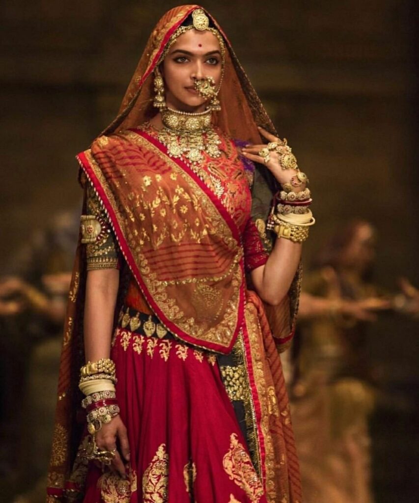 Deepika Padukone Padmavati Outfits