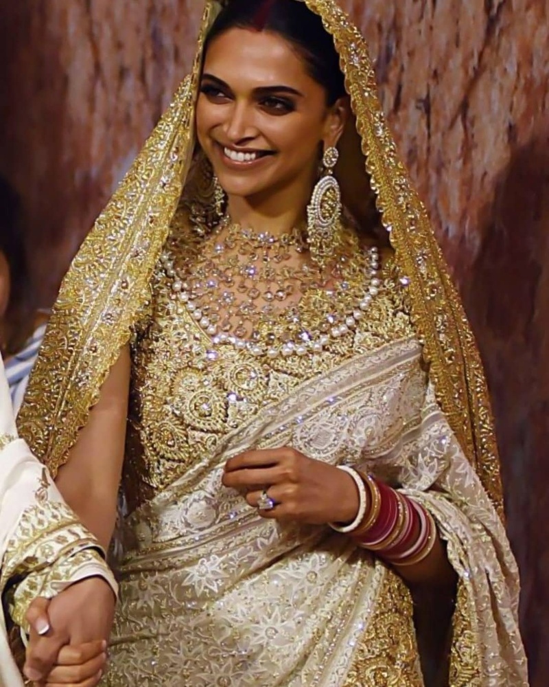 Deepika Padukone White Saree Reception