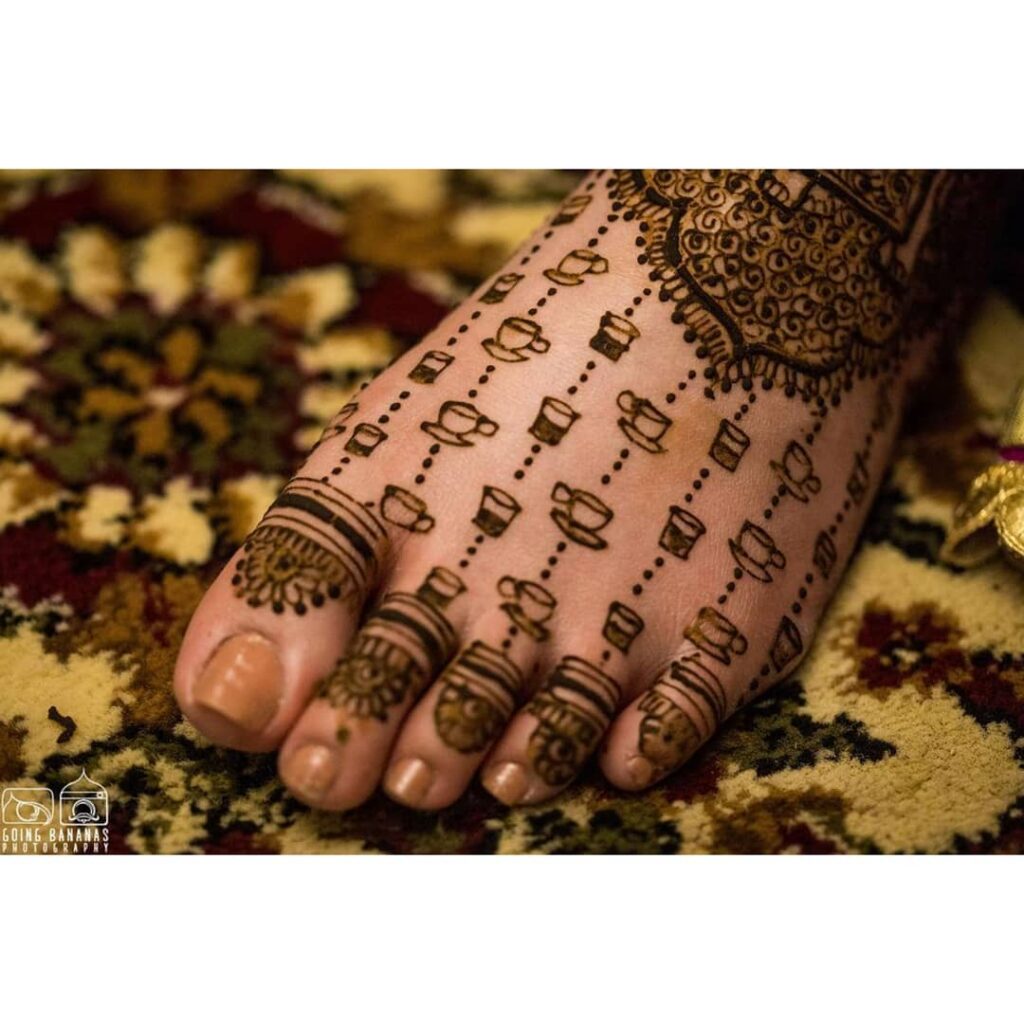 latest foot mehendi