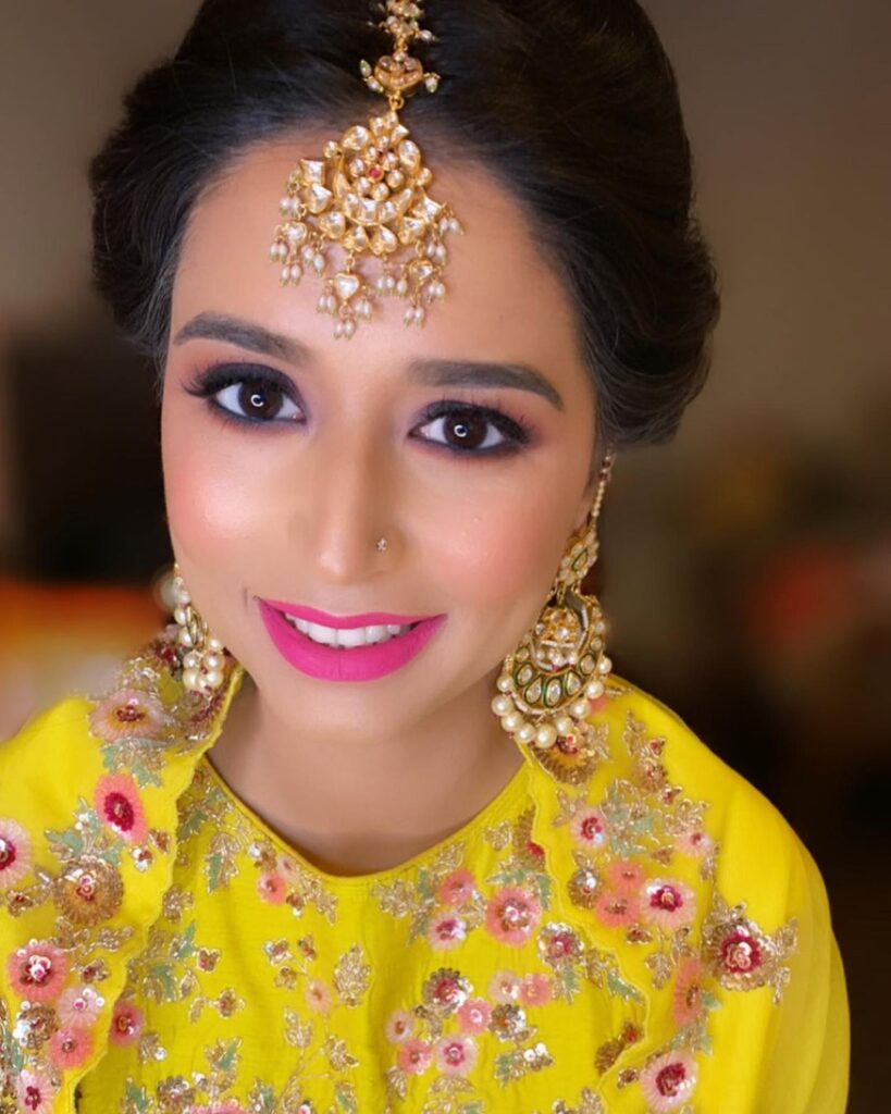 Anchal Popular Makeup Artist Delhi