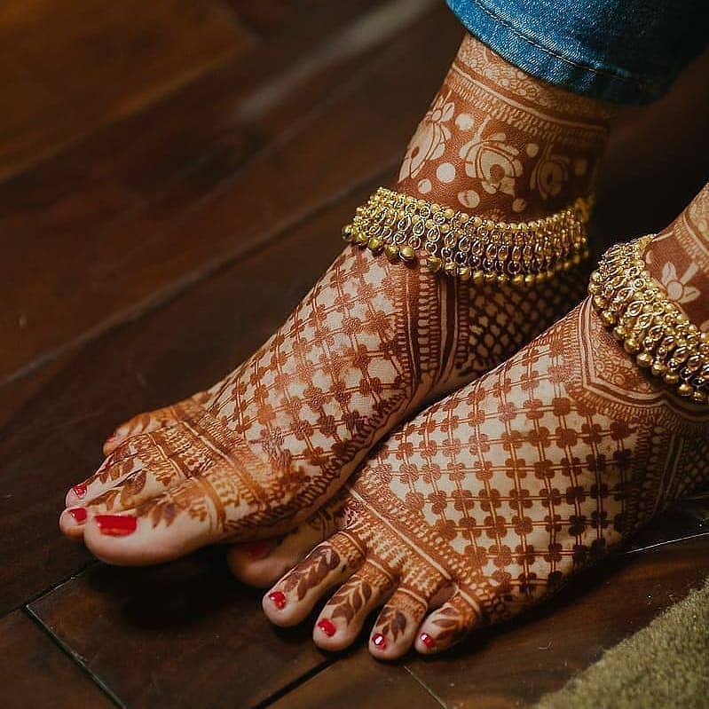 netting foot henna