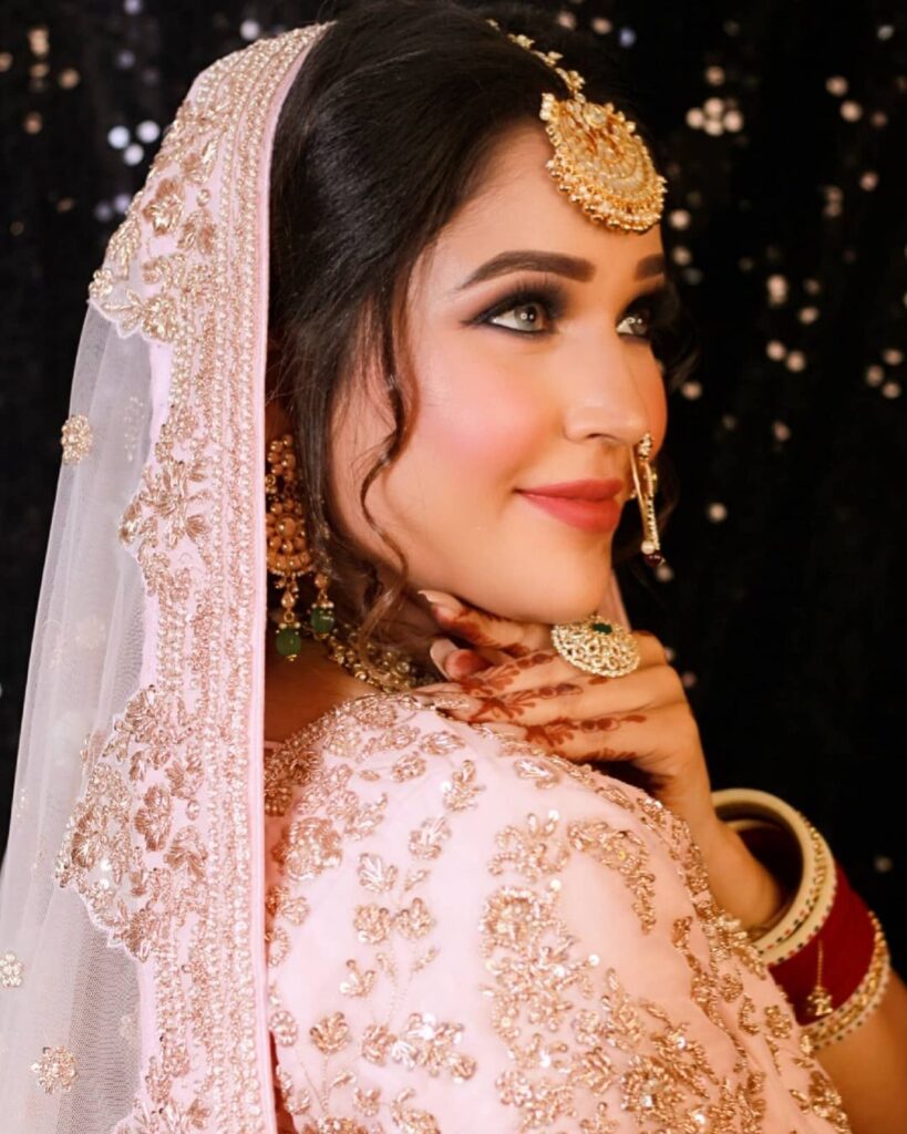 Simran Malik best makeup artist delhi