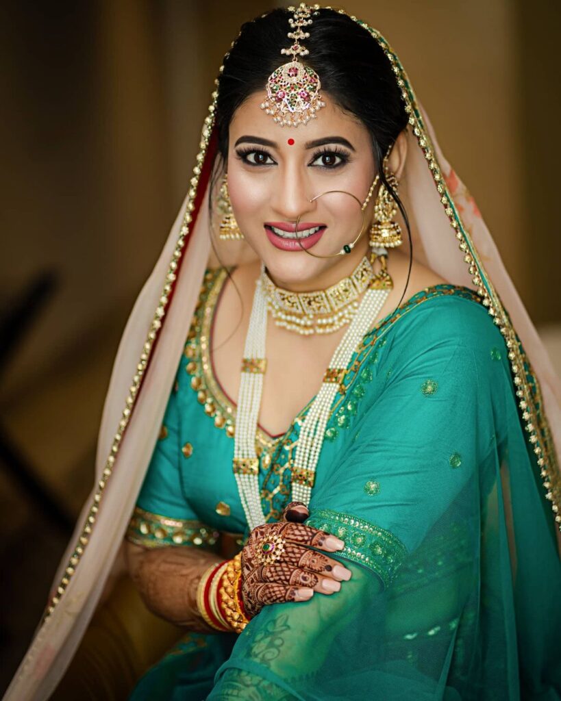 Ridhi Bridal Makeup Artists In Delhi