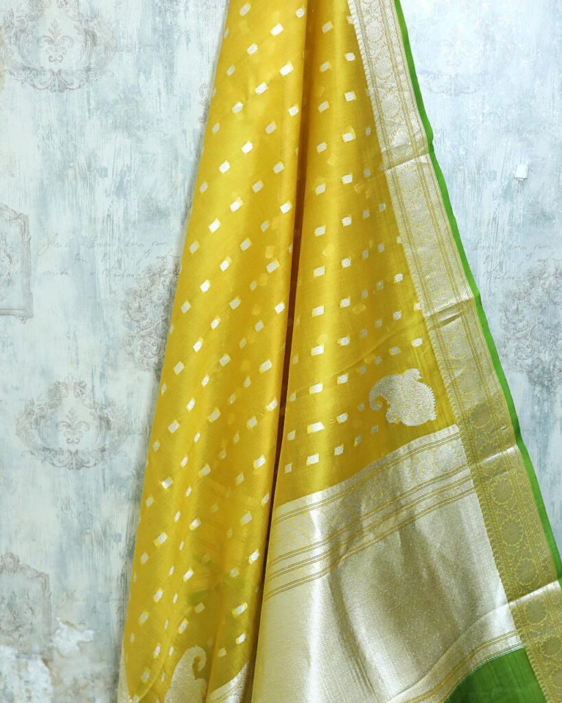 Benarasi organza sari