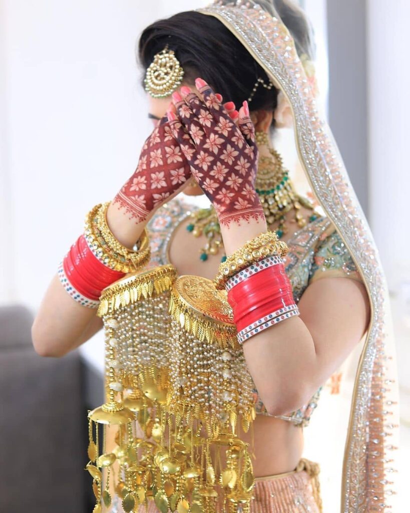 Bharwa Jaal Mehendi for brides