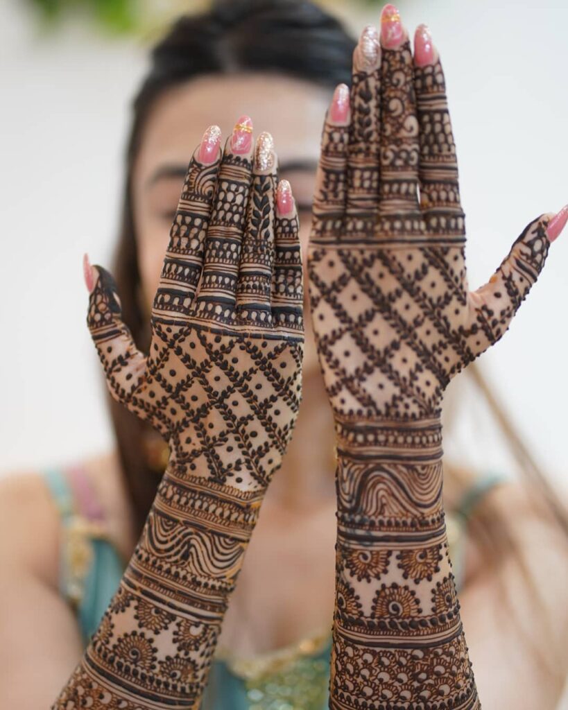 Jaal Mehendi design for brides