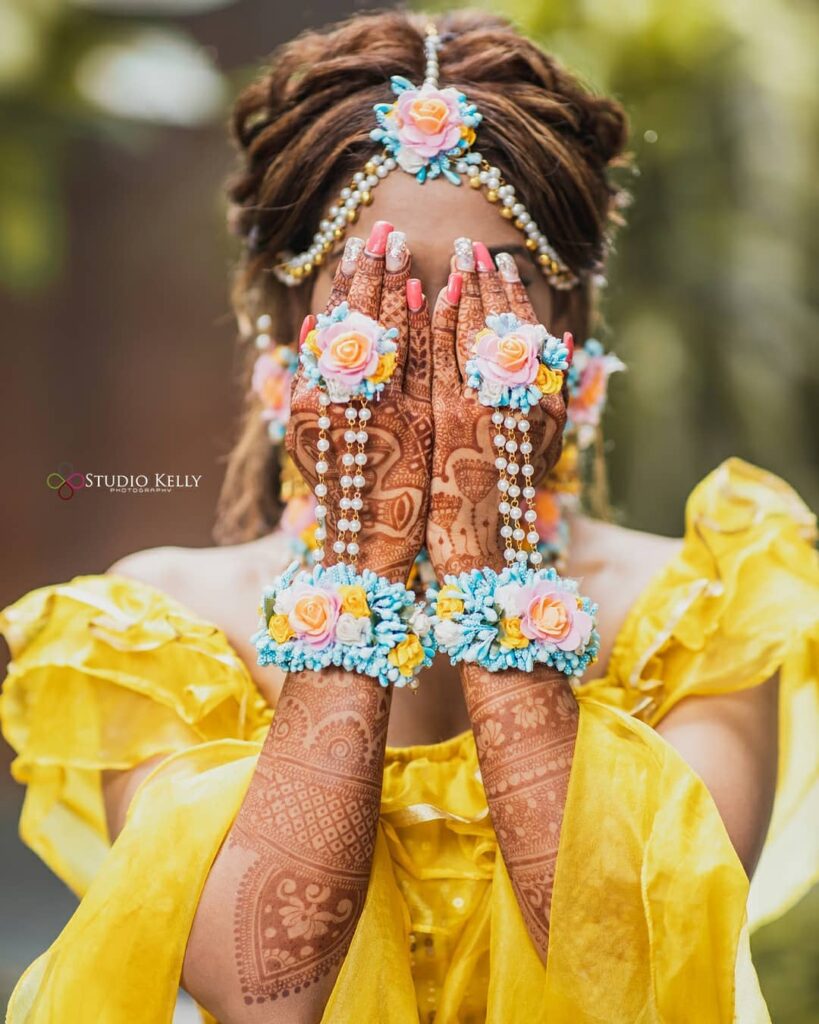 Floral Jewellery Mehndi