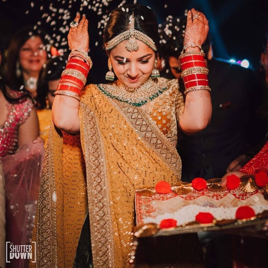  Sabyasachi Bridal Lehenga