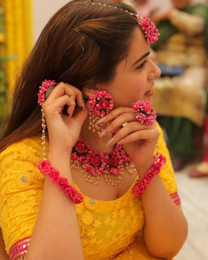 Gota patti flower earrings for Haldi function – SilkThreadMaterials.com