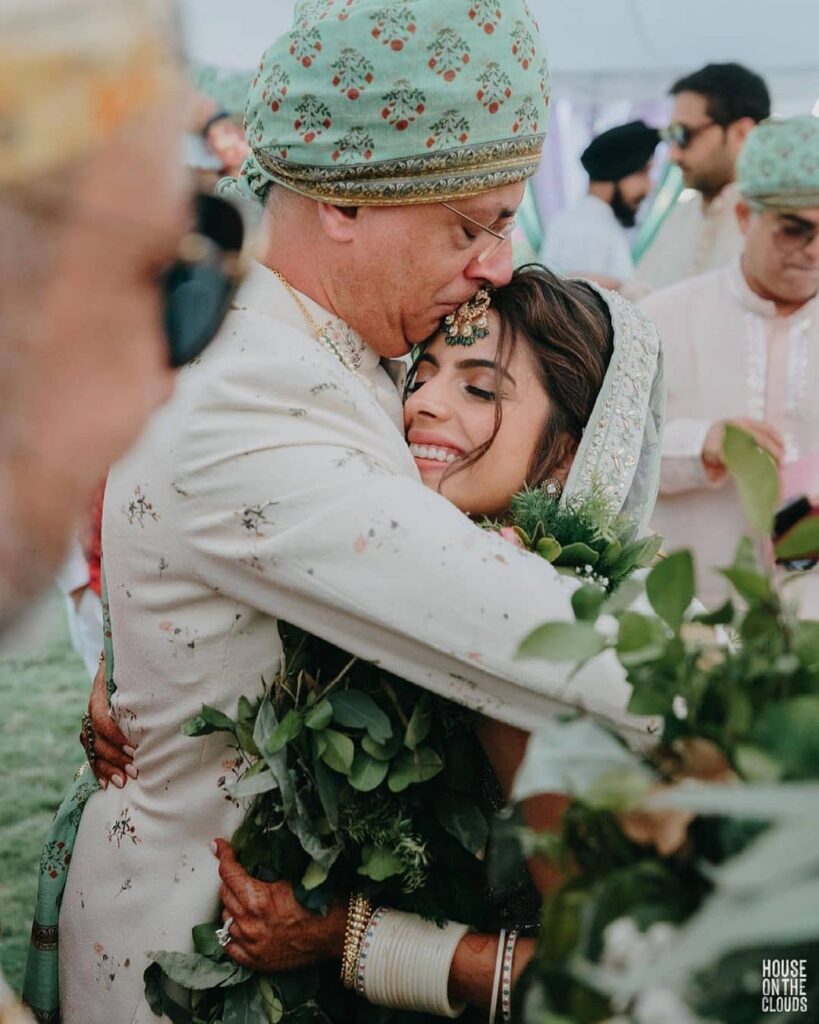 Father-Daughter Wedding Poses