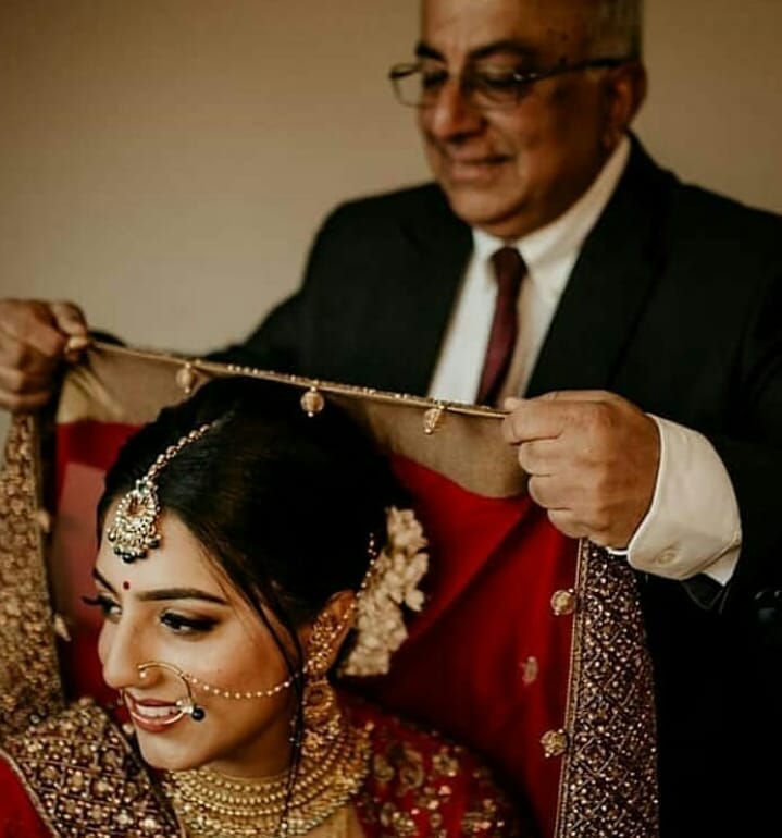 Father-Daughter Wedding Poses