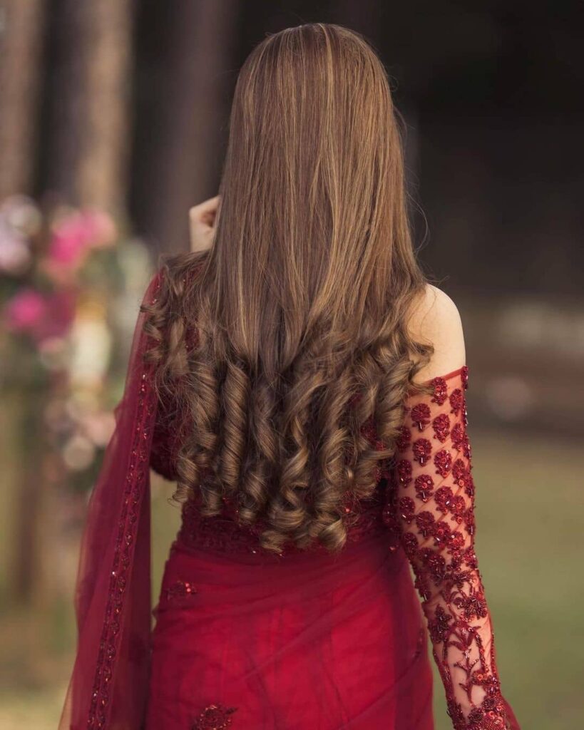 What are 5 good hairstyles for a wedding party for a female with long hair   Quora