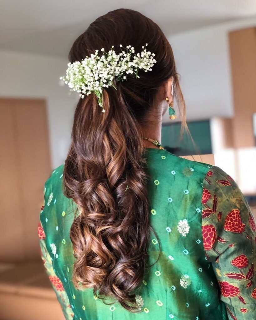 Pakistani Mehndi Hairstyles For Bridals In 202324  FashionEven