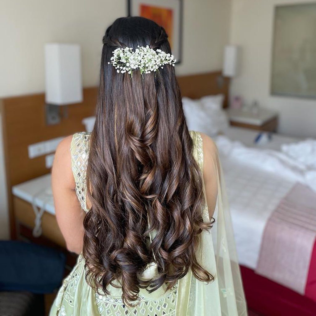 Mehendi Bridal Hairdo With Long Hair