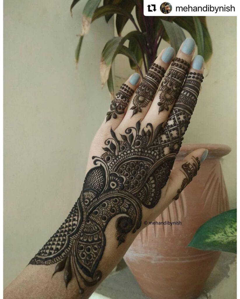 Arabic Mehndi Design Back Hand