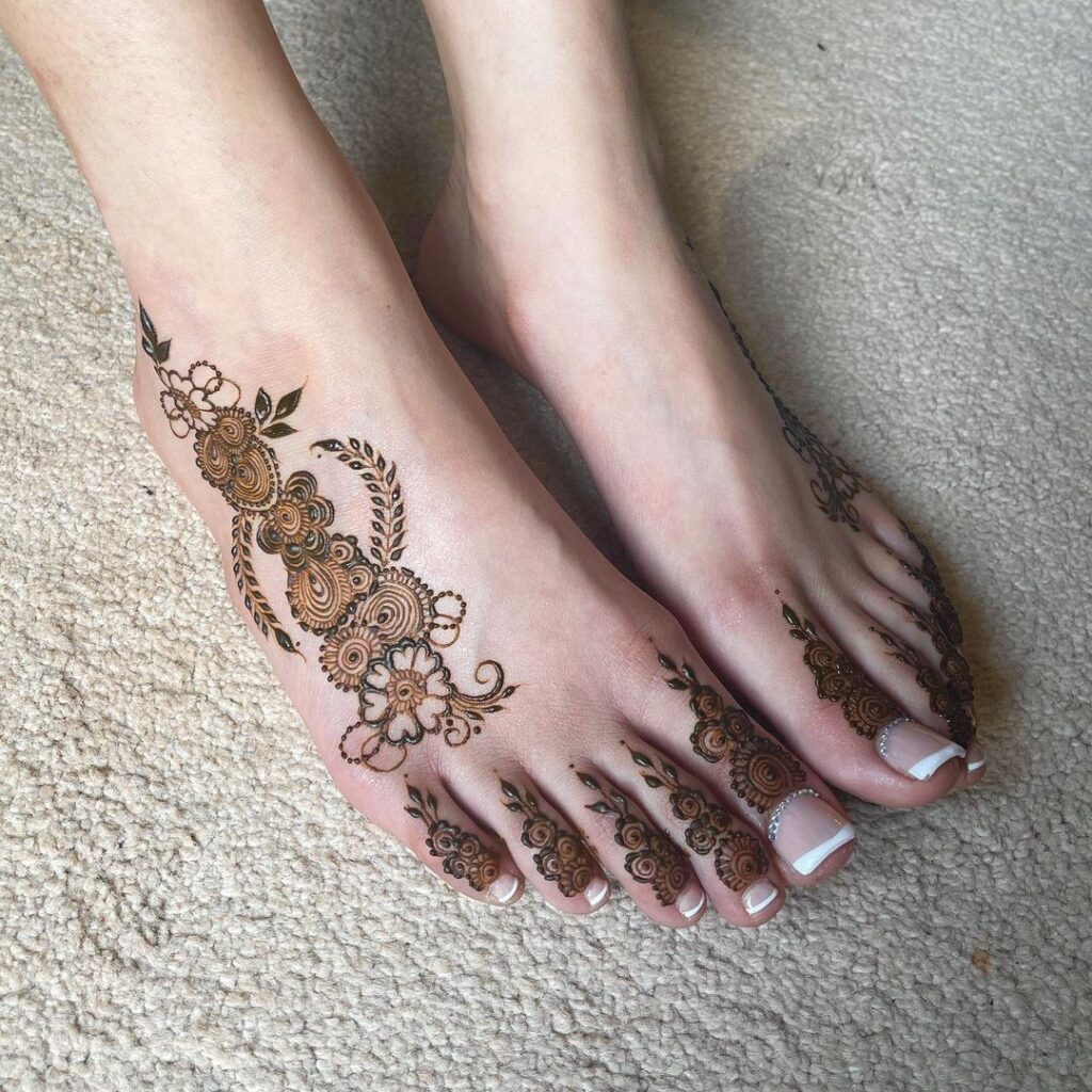 Arabic Mehndi Design Feet