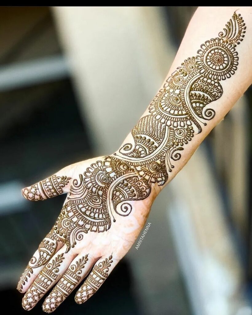 Mehndi Designs for Front Hand in Arabic Style  K4 Fashion