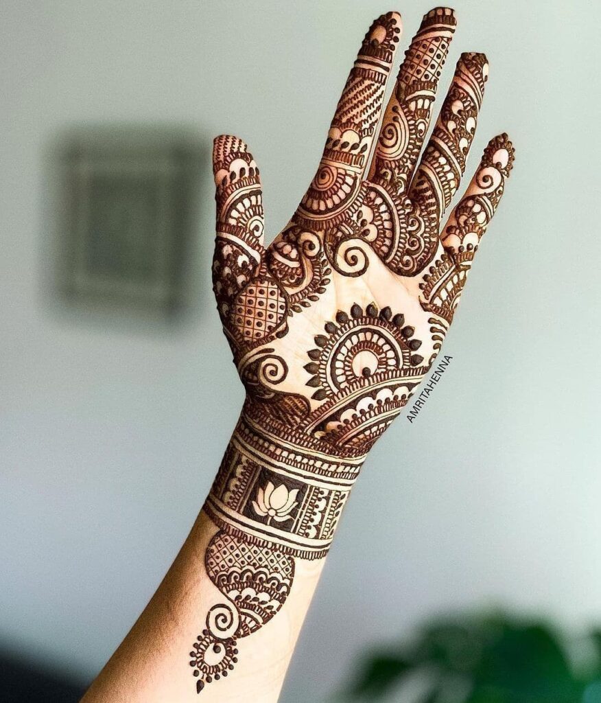 Simple Arabic Mehandi Design