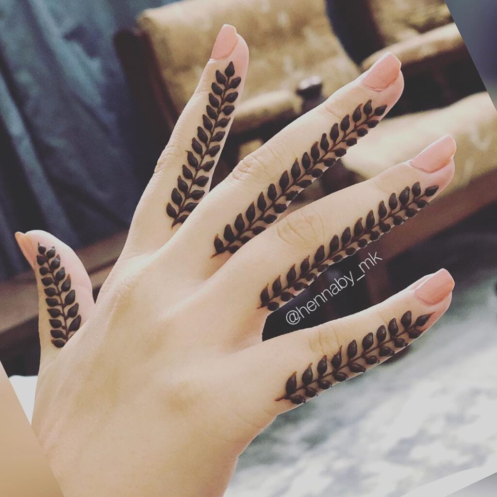 Finger Mehendi Design