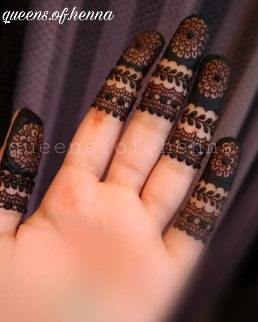 Easy & Beautiful Finger Mehndi Design
