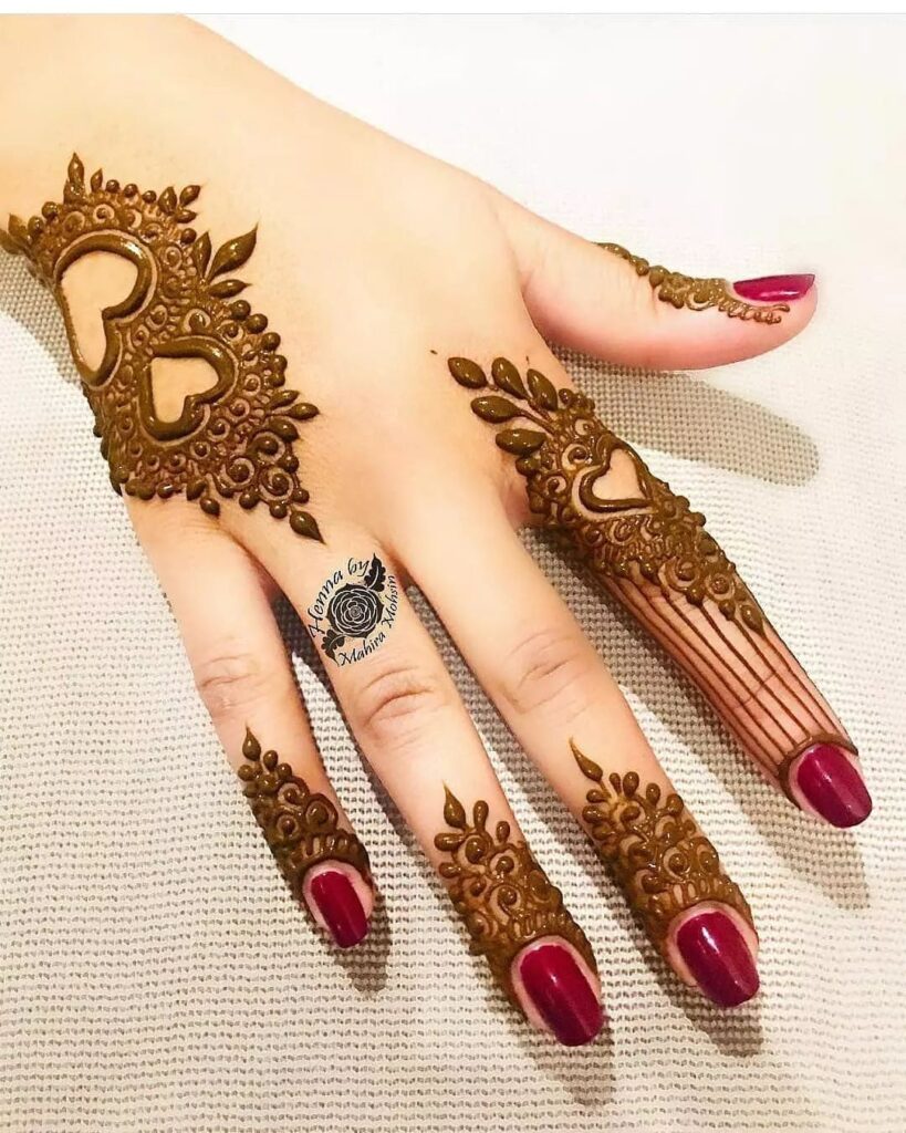 Simple Back Hand Mehndi Design