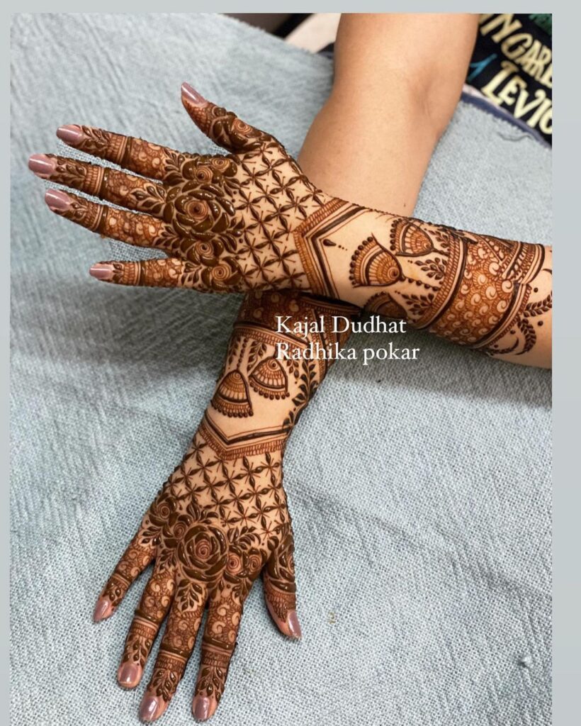 Simple Back Hand Mehndi Design