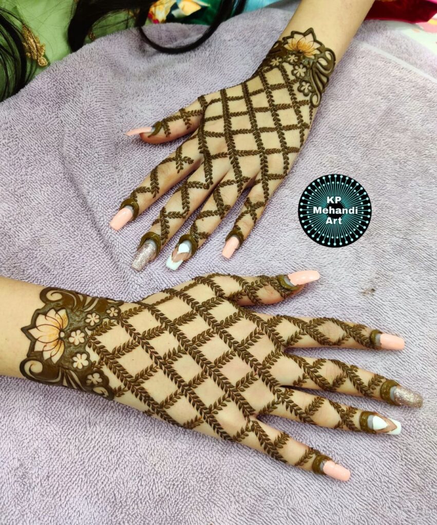 Simple Back Hand Mehndi Design