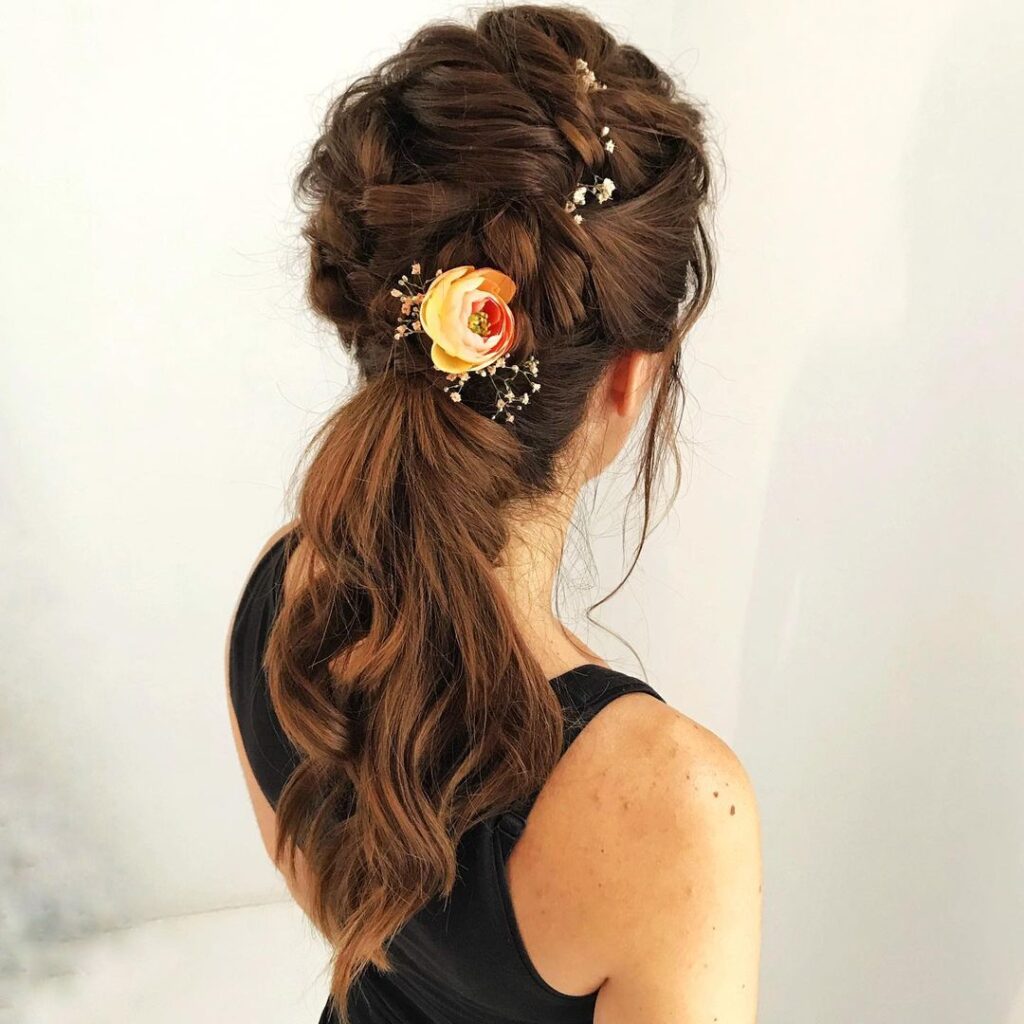 bridesmaid hairstyles half up half down