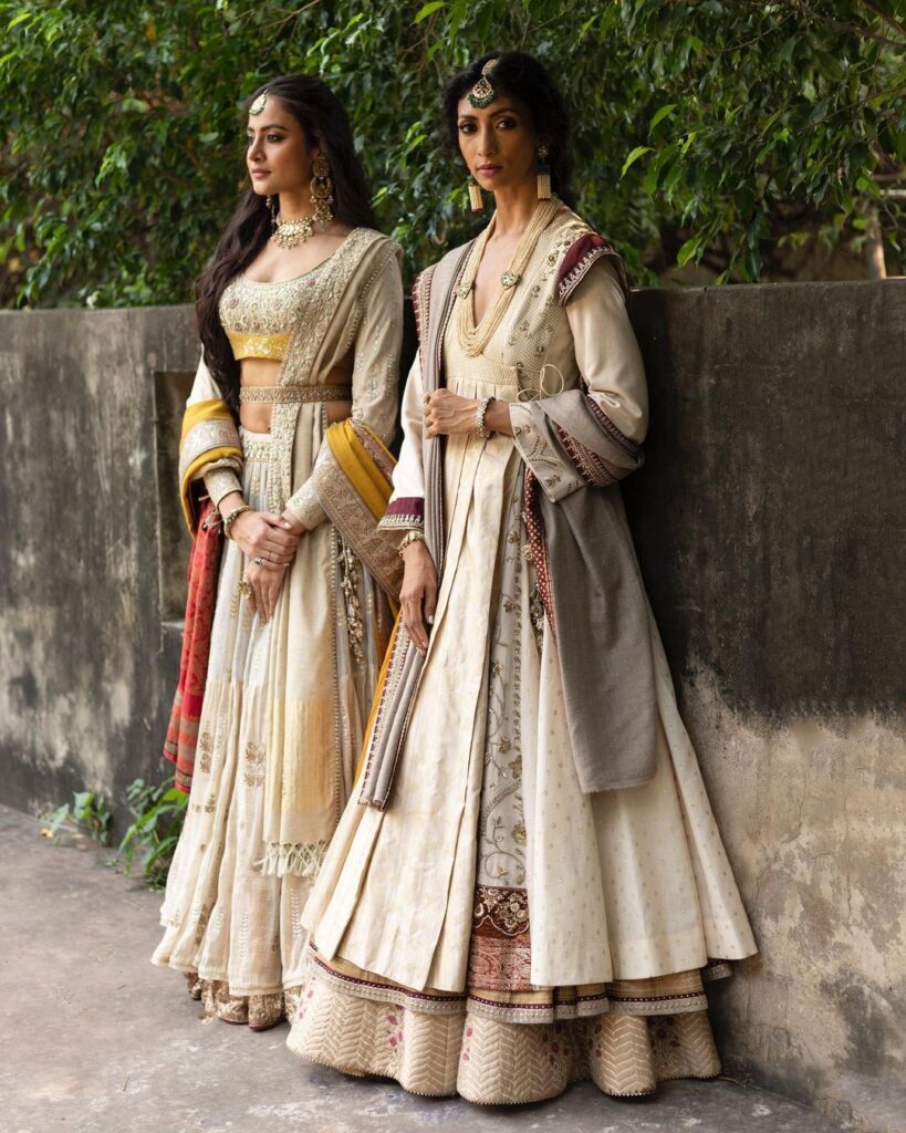 indian traditional wedding dresses for women