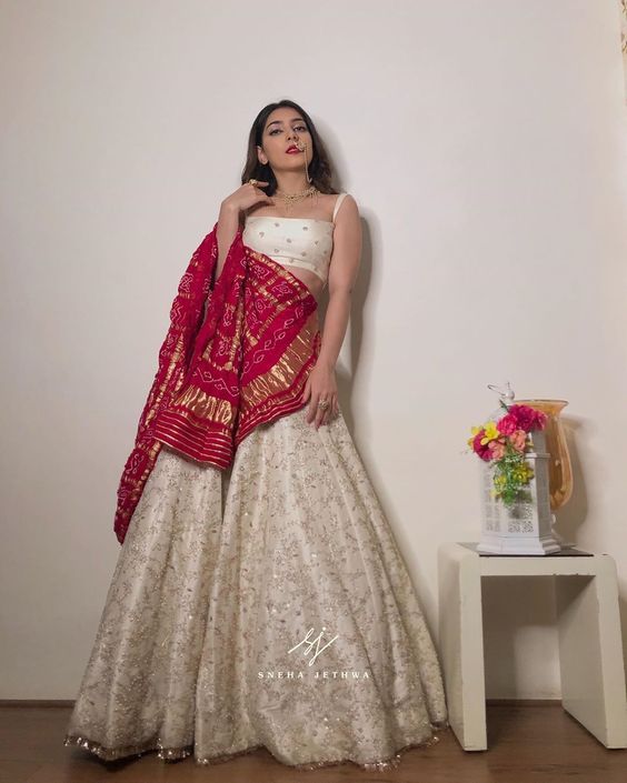 Simple & Stylish Wedding Dress For Girls