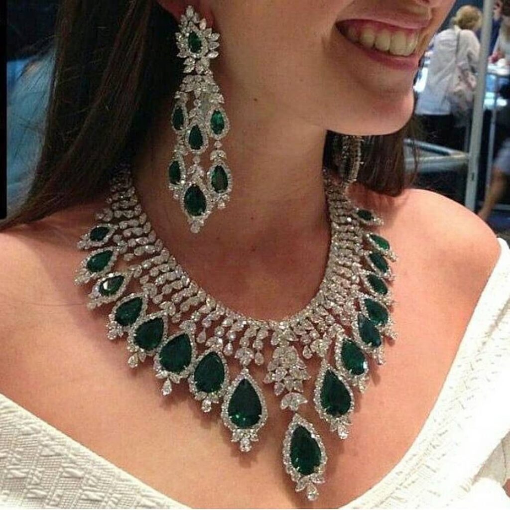 Diamond Necklace With Emeralds