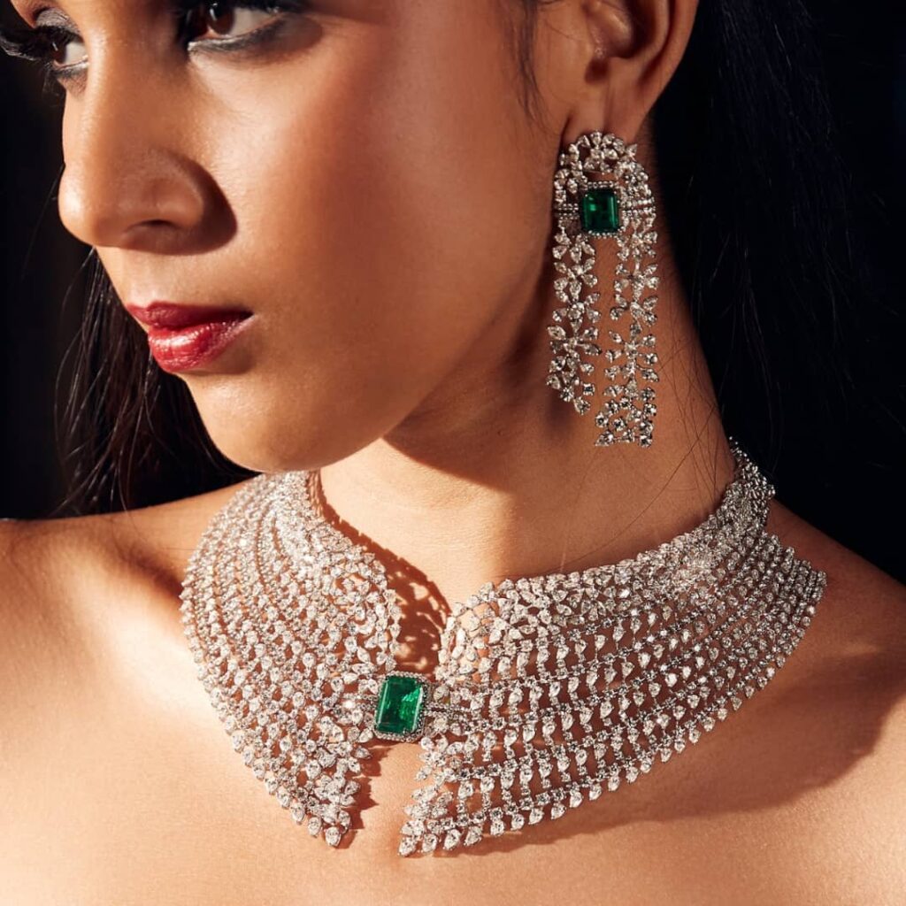 Buy Modern Simple Emerald Stone Necklace Designs for Girls-vietvuevent.vn