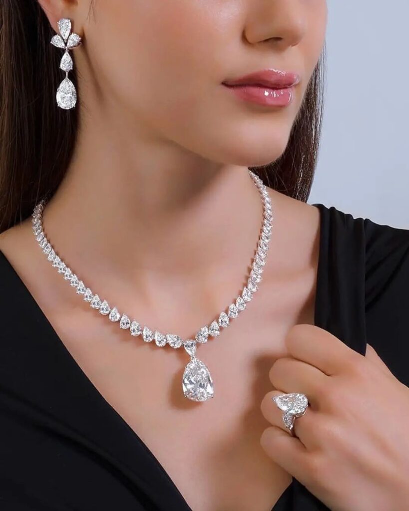 single diamond necklace designs