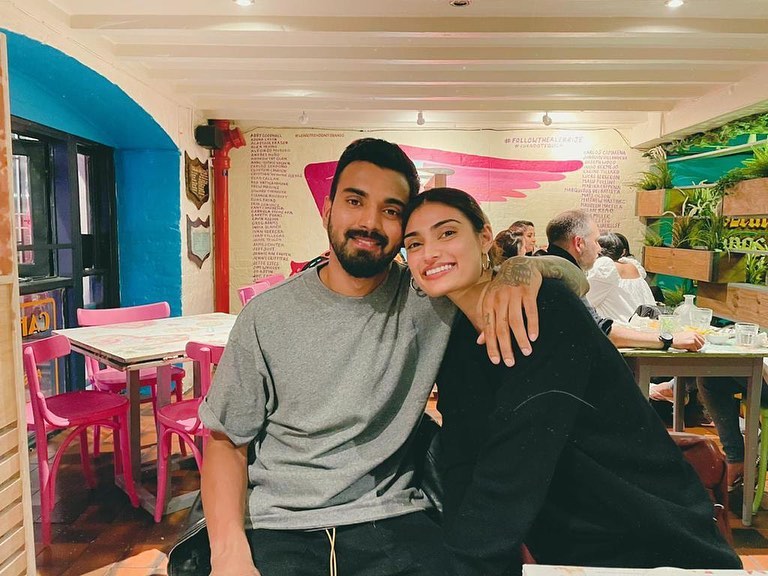 Athiya Shetty & KL Rahul love story