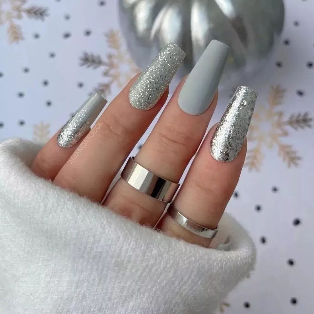 Gray Glitter Nails