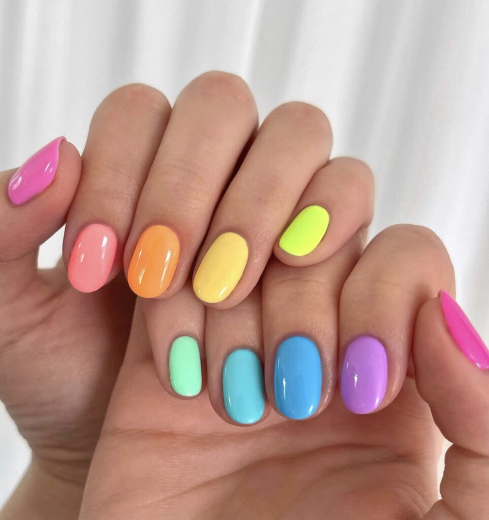 Bright Summer Nails