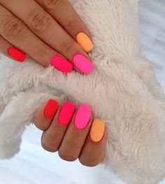 Bright Summer Nails