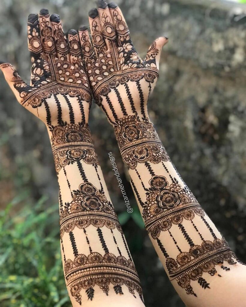 Bridal Mehndi Design For Legs