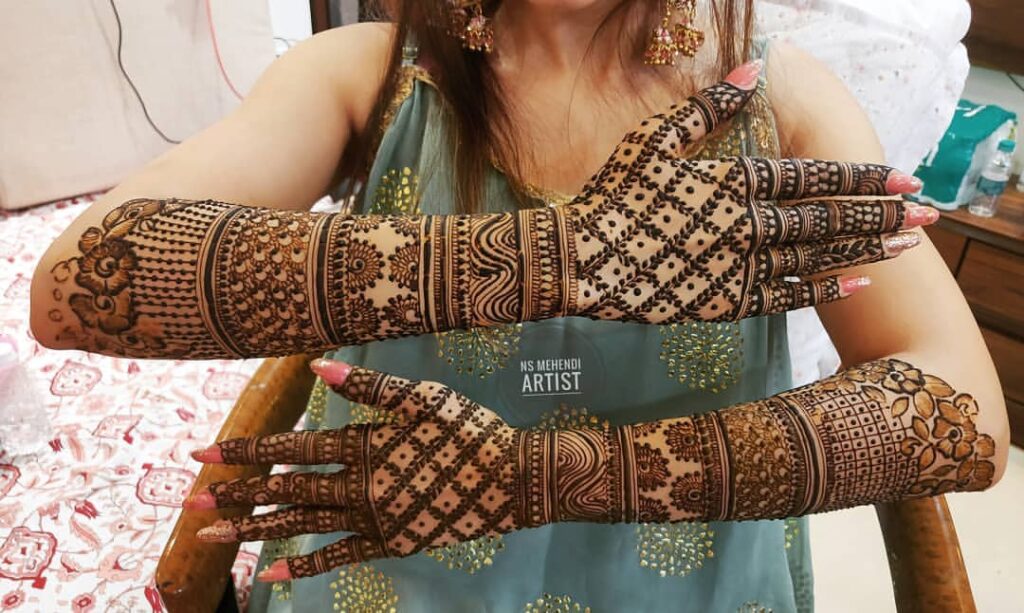 Back Hand Bridal Mehndi Design