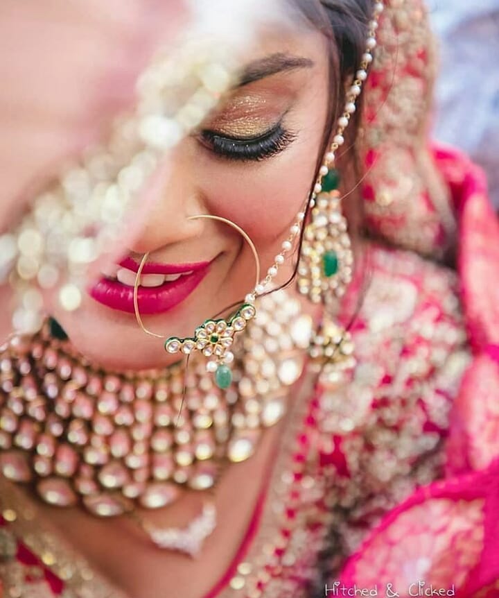 Bridal Poses With Dupatta