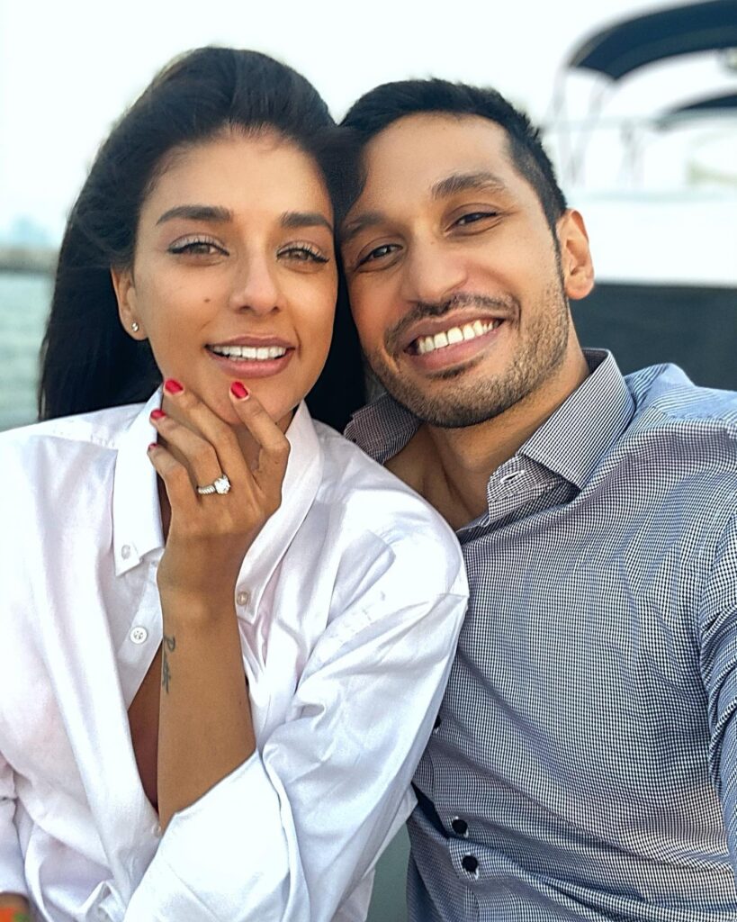 Arjun Kanungo & Carla Dennis Proposal